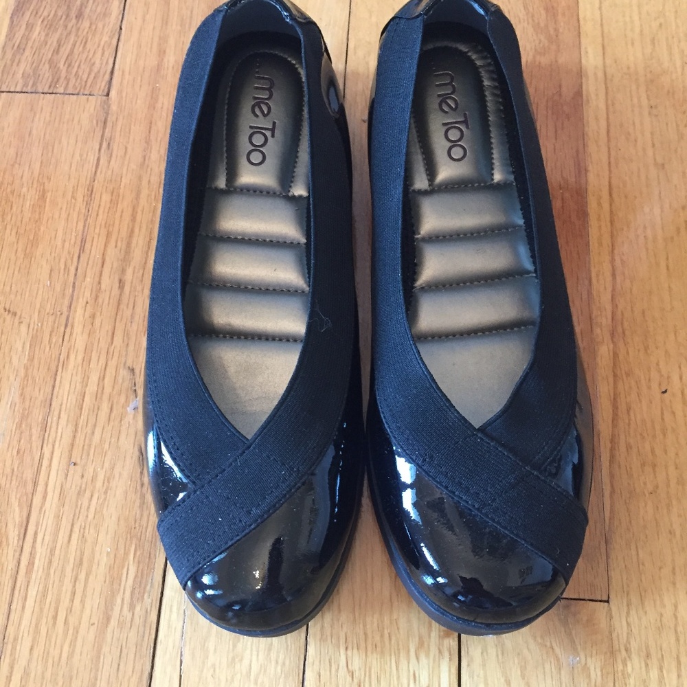 Me Too Black Patent Platform Flats Sz 8 EUC